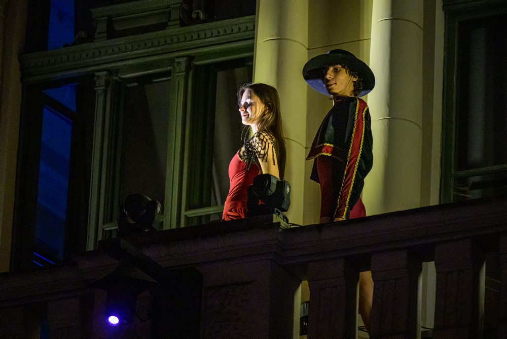 Na historickom múzejnom balkóne v Košiciach ožili legendárne divadelné scény