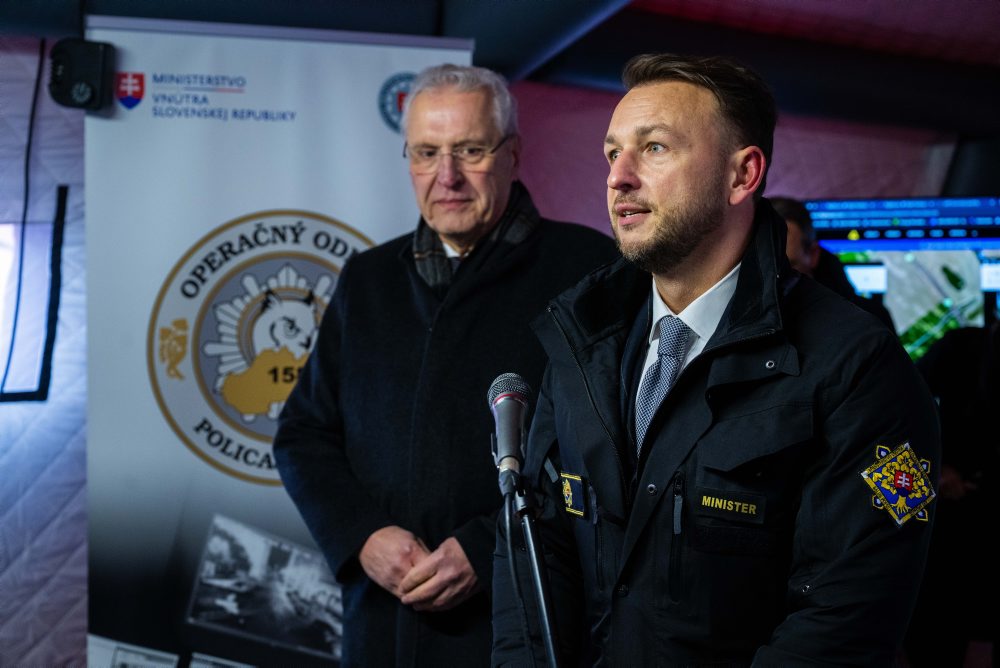 Brífing ministra vnútra M. Šutaja Eštoka  a ministra vnútra Bavorska Joachima Herrmanna