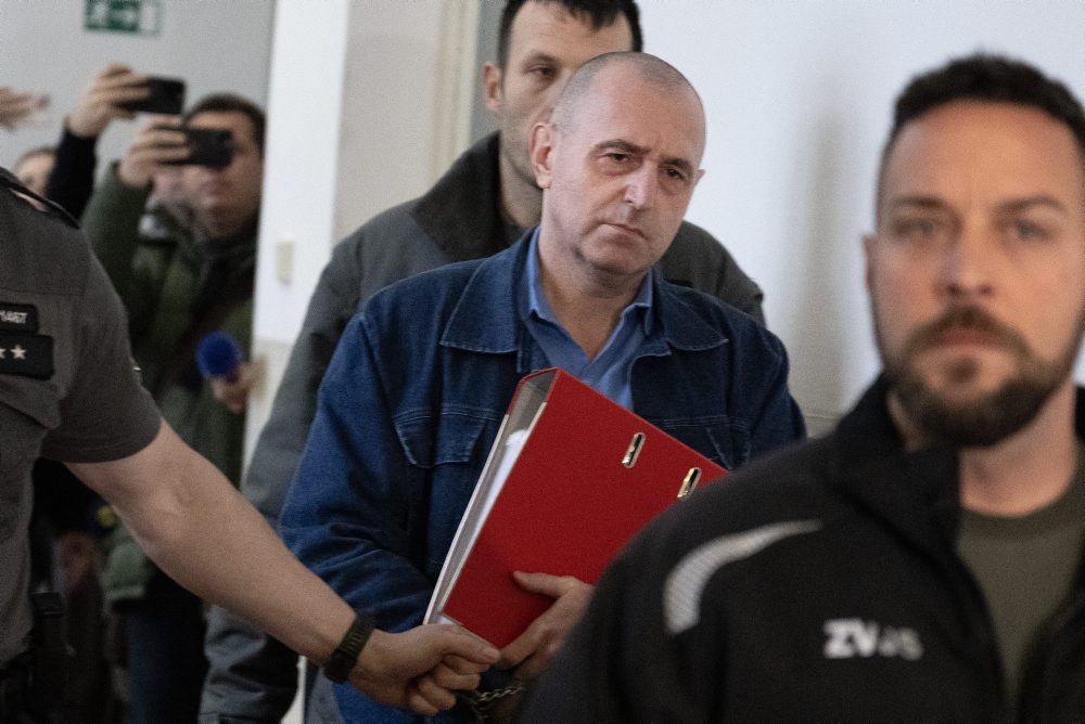 Súdne pojednávanie v prípade vraždy Ernesta Valka