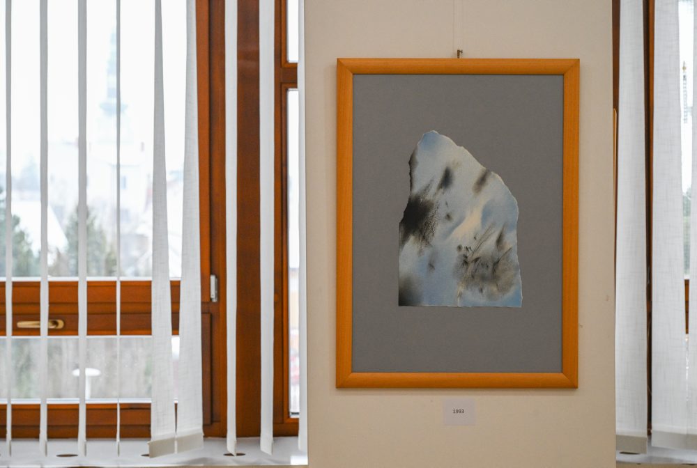 Výtvarník Dušan Nágel vystavuje diela v Novom Meste nad Váhom