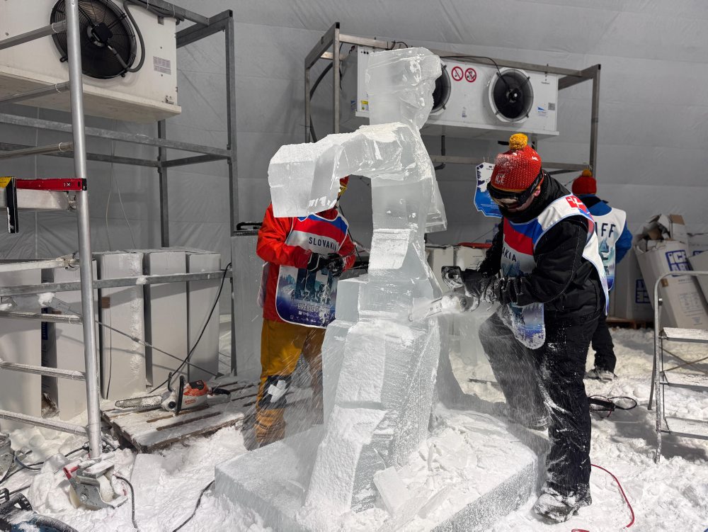  Majstrovstvá v stavaní ľadových sôch Tatry Ice Master Hrebienok - 12. ročník medzinárodných majstrovstiev v stavaní  ľadových sôch