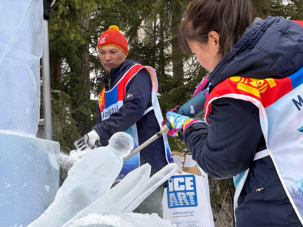  Majstrovstvá v stavaní ľadových sôch Tatry Ice Master Hrebienok - 12. ročník medzinárodných majstrovstiev v stavaní  ľadových sôch