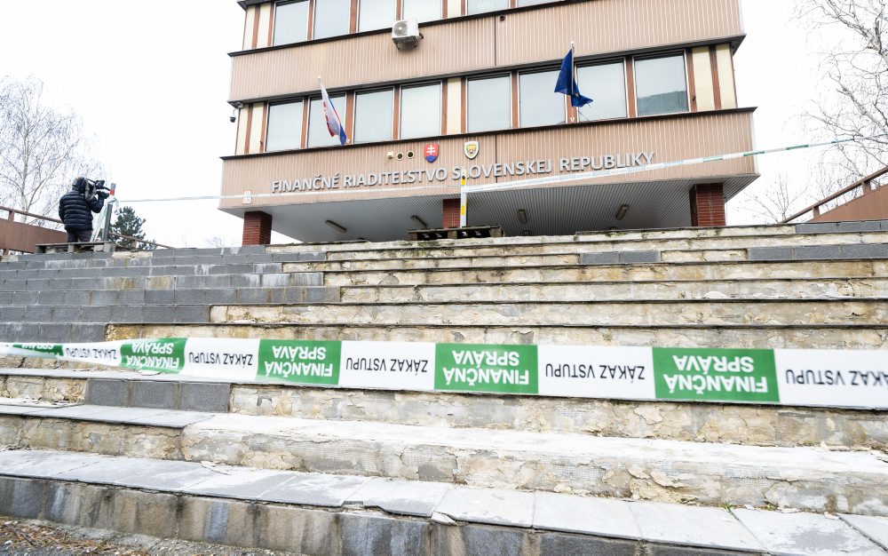 Evakuácia budovy Finančného riaditeľstva SR v Bratislave 