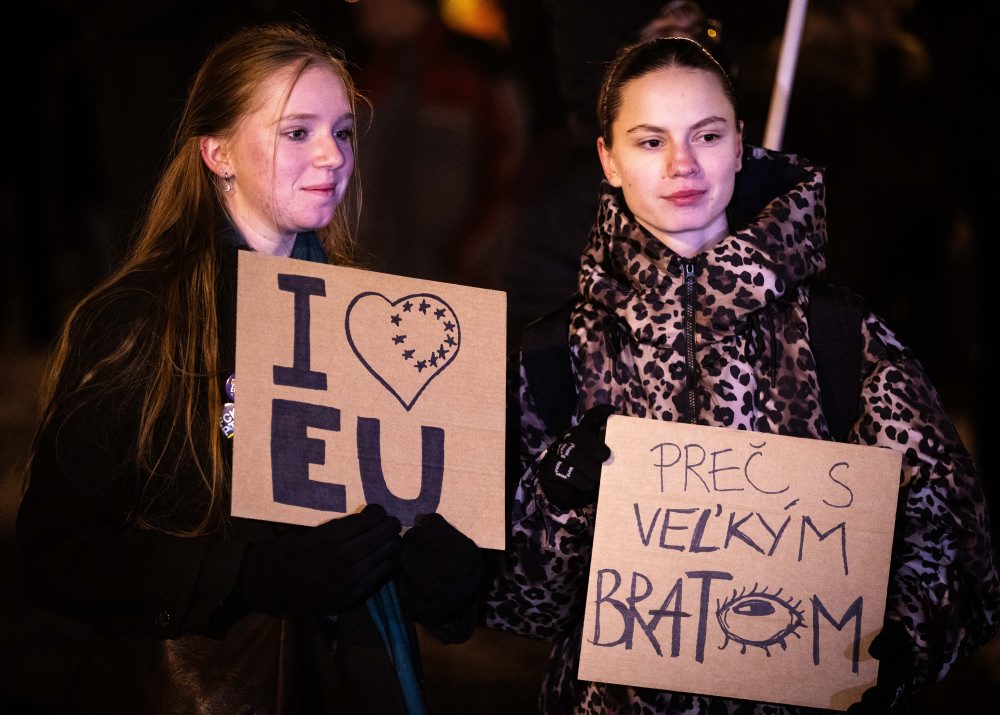 Protest študentských platforiem Študentstvo za Otvorenú Kultúru!, Študentská klubovňa v Žiline a hnutia Študentský protest zameraný na mobilizáciu študentov a študentiek stredných a vysokých škôl na Slovensku