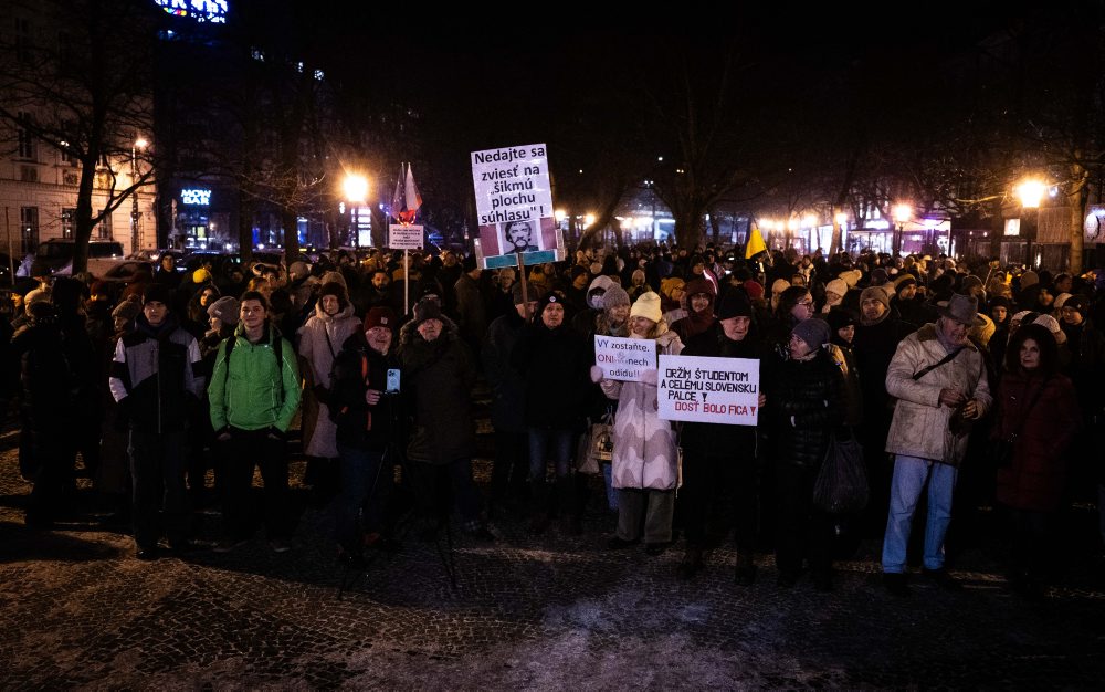 Protest študentských platforiem Študentstvo za Otvorenú Kultúru!, Študentská klubovňa v Žiline a hnutia Študentský protest zameraný na mobilizáciu študentov a študentiek stredných a vysokých škôl na Slovensku