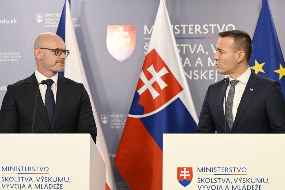 Spoločná tlačová konferencia ministrov školstva SR a ČR po ich bilaterálnom stretnutí v Bratislave