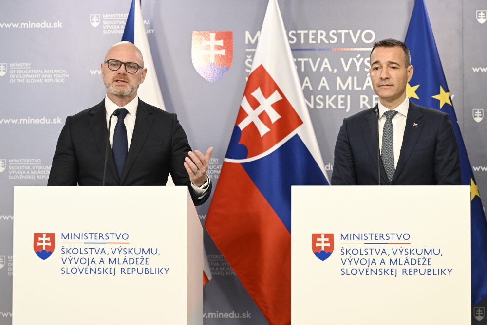 Spoločná tlačová konferencia ministrov školstva SR a ČR po ich bilaterálnom stretnutí v Bratislave