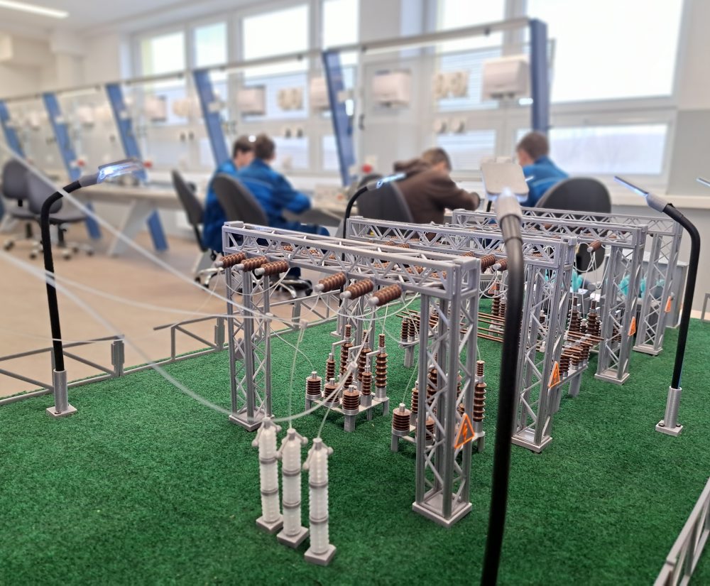 Poprad: V areáli SOŠ elektrotechnickej v Matejovciach pribudol technický polygón