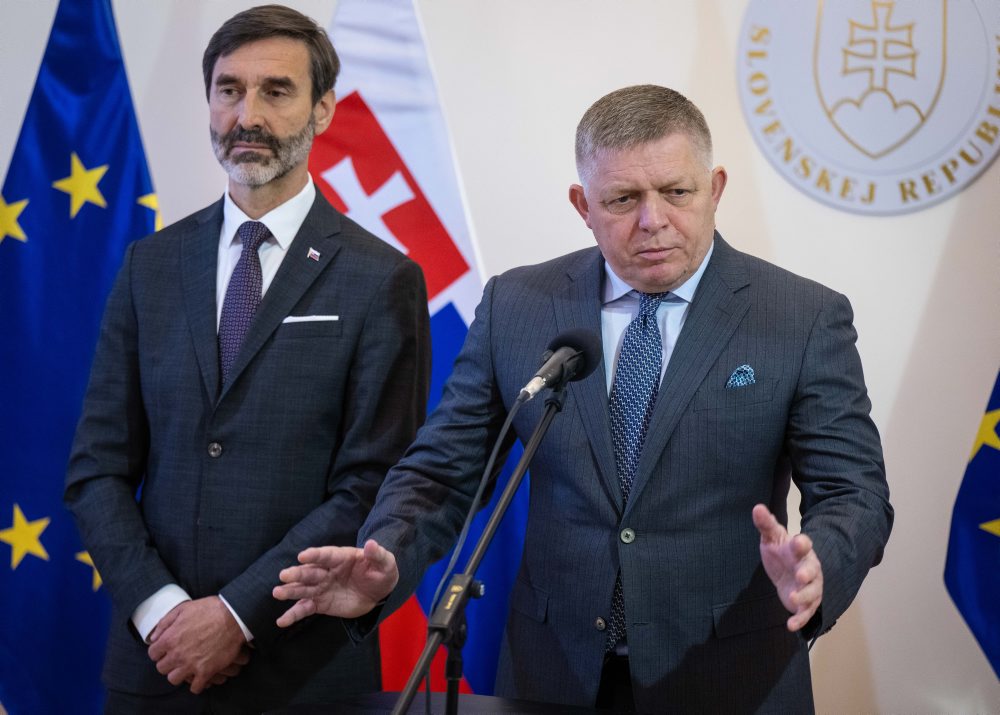 Tlačová konferencia predsedu vlády SR Roberta Fica, ministra zahraničných vecí a európskych záležitostí SR Juraja Blanára a štátneho tajomníka MZVaEZ SR Mareka Eštoka k REPowerEU