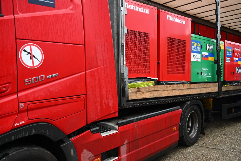 Nakládka a odoslanie pomoci zo zbierky Teplo pre Ukrajinu