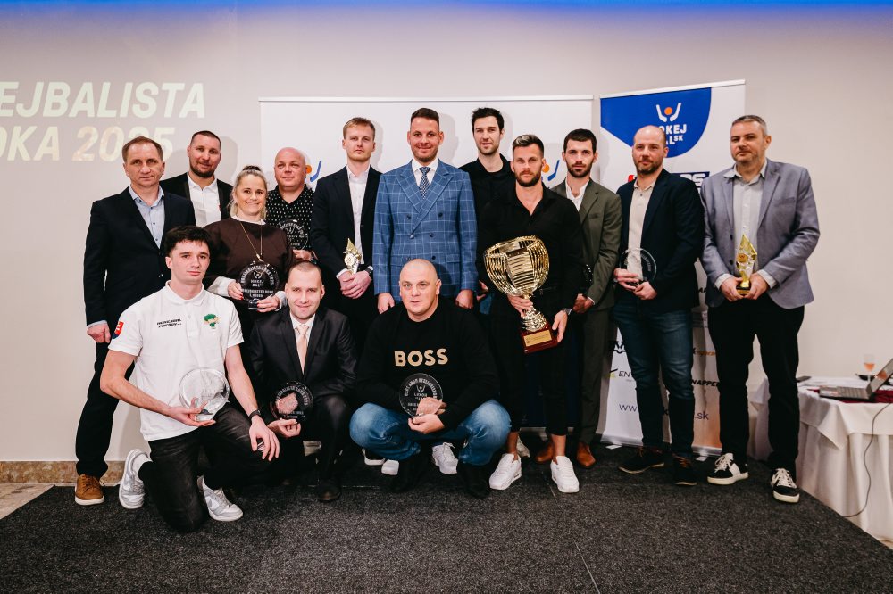 Hokejbal: Hráčom roka je opäť Martinusík, medzi ženami zvíťazila Lopušanová