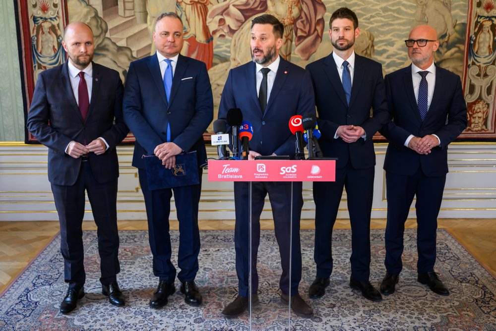 Voľby26: Primátor Bratislavy M. Vallo i šéf BSK J. Droba budú obhajovať posty