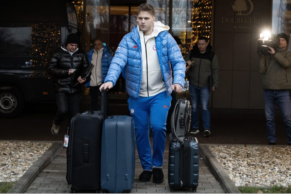 Odchod slovenskej hokejovej reprezentácie na ZOH do Talianska