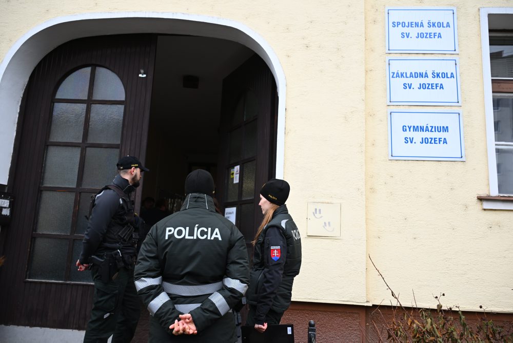 Streľba v škole v Novom Meste nad Váhom