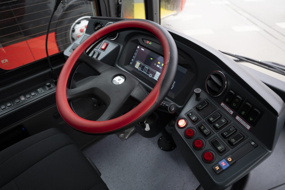 Primátor Bratislavy predstavil nové ekologické autobusy na stlačený zemný plyn