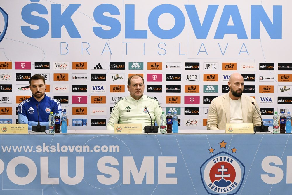 TK Slovana pred začiatkom jarnej časti futbalovej ligy