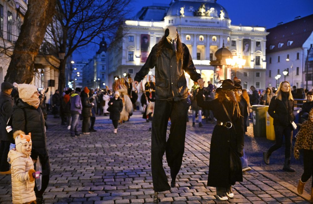 Tradičný fašiangový sprievod v Bratislave 