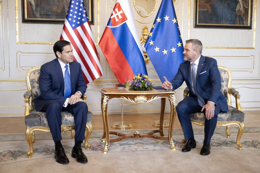 Šéf americkej diplomacie Marco Rubio pricestoval na Slovensko, stretol sa s prezidentom Petrom Pellegrinim