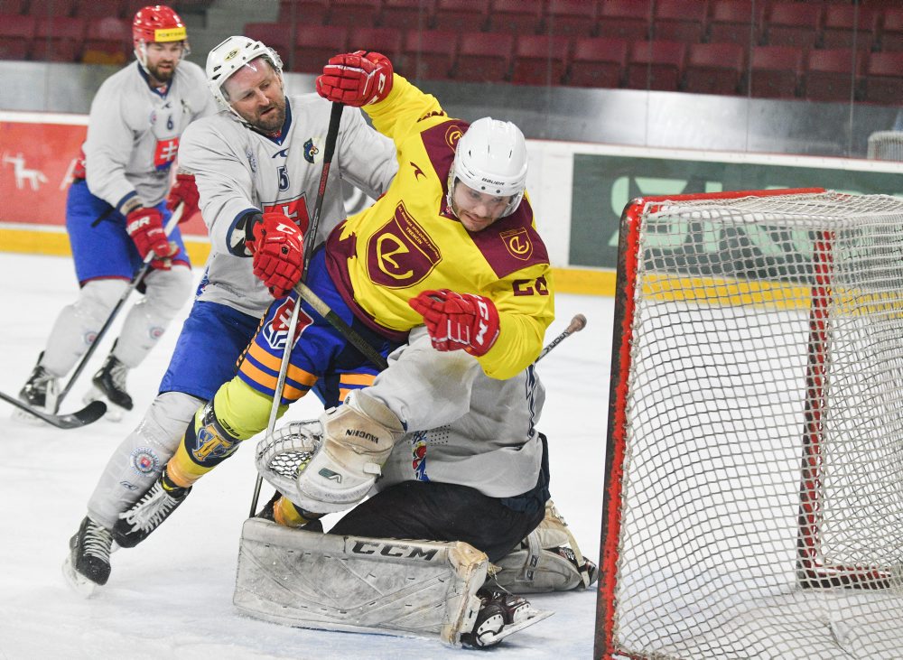 Zápas vojaci vs policajti v Trenčíne 