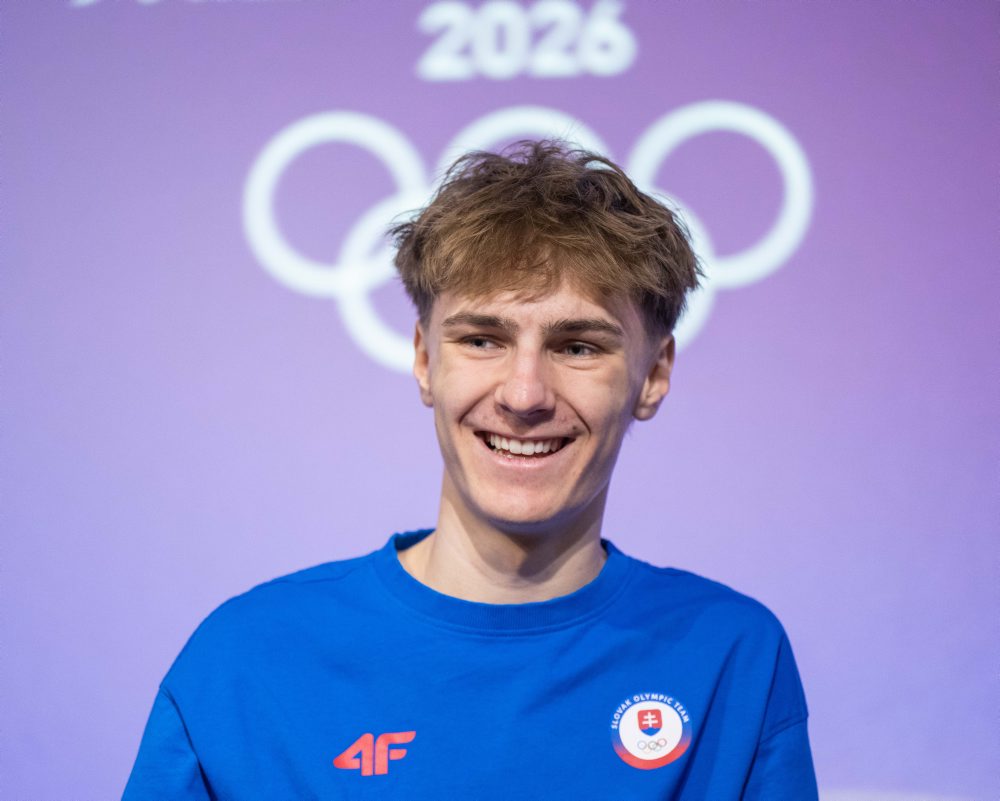 Slovenský reprezentant v skoku na lyžiach Hektor Kapustík po návrate zo zimných olympijských hier v Taliansku 