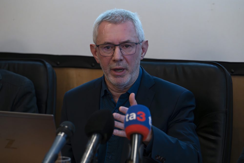 TK zástupcov Univerzity Komenského v Bratislave a Ústavu vied o Zemi Slovenskej akadémie vied