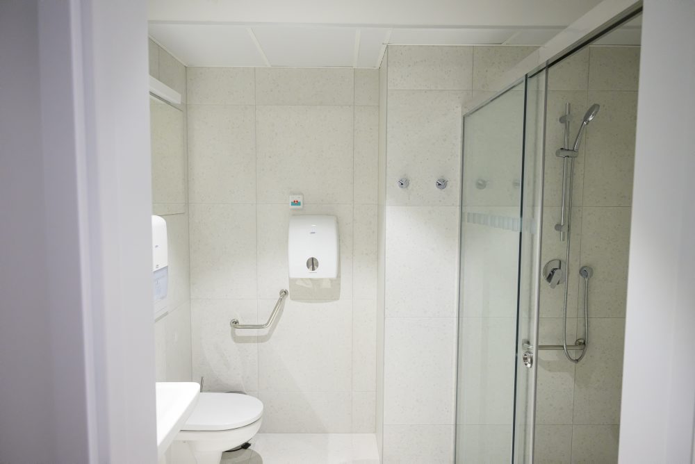 Otvorenie zrekonštruovaného chirurgického oddelenia a predstavenie hrubej stavby nového nemocničného pavilónu za účasti predsedu vlády SR Roberta Fica, ministra zdravotníctva SR Kamila Šaška, generálneho riaditeľa siete Penta Hospitals Slove