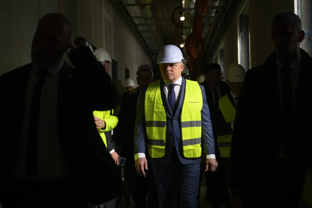 Otvorenie zrekonštruovaného chirurgického oddelenia a predstavenie hrubej stavby nového nemocničného pavilónu za účasti predsedu vlády SR Roberta Fica, ministra zdravotníctva SR Kamila Šaška, generálneho riaditeľa siete Penta Hospitals Slove