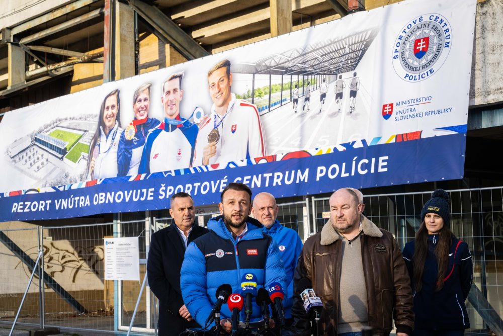 1. etapa prác na obnove štadióna Športového centra polície v bratislavskej mestskej časti Dúbravka