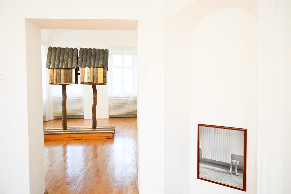 Autorská výstava sochára Miroslava Trubača Mäkké jadro v Senici