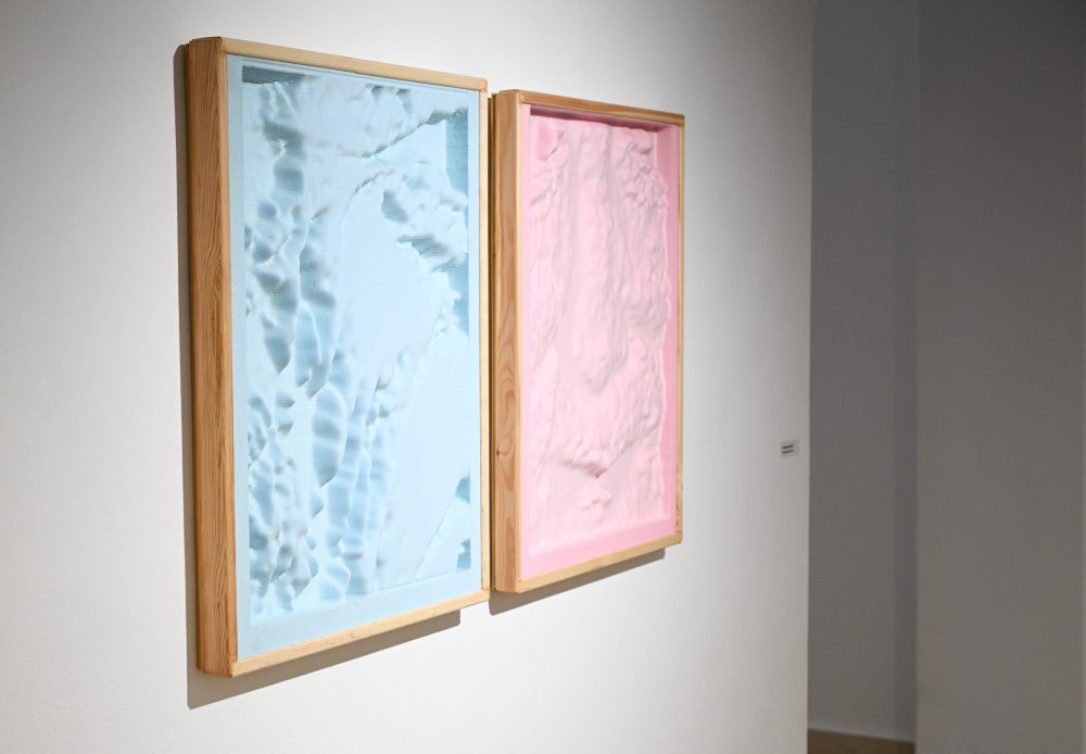 Autorská výstava sochára Miroslava Trubača Mäkké jadro v Senici