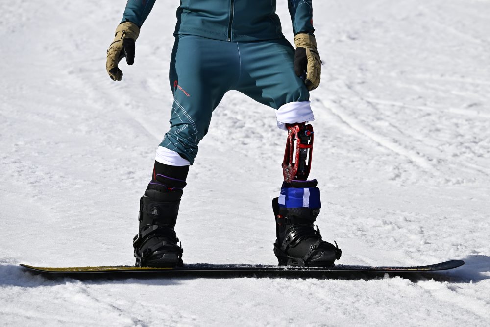 Tréning v parasnoubordingu na XIV. zimných paralympijskách hrách v Cortine d'Ampezzo