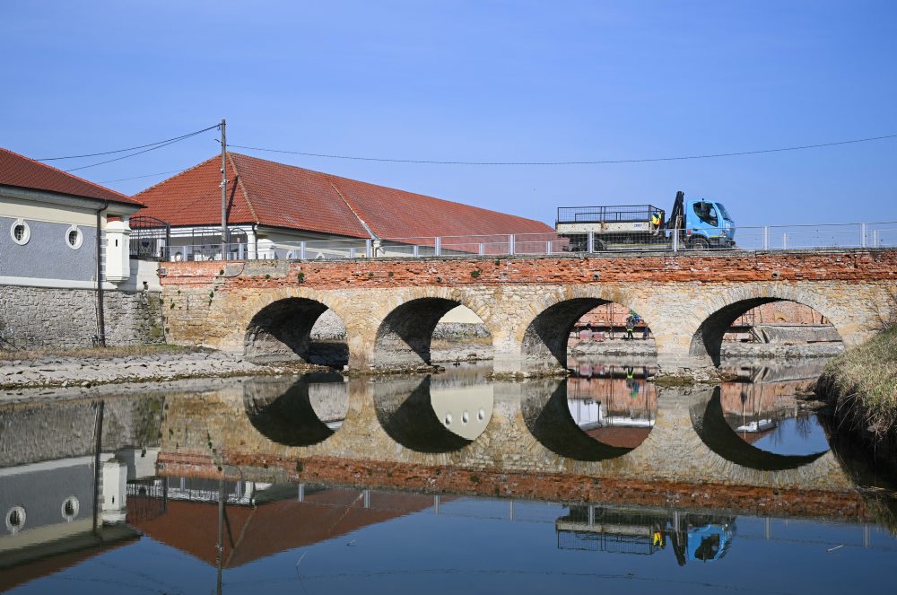 Rekonštrukcia severovýchodného bastiónu Holíčskeho zámku