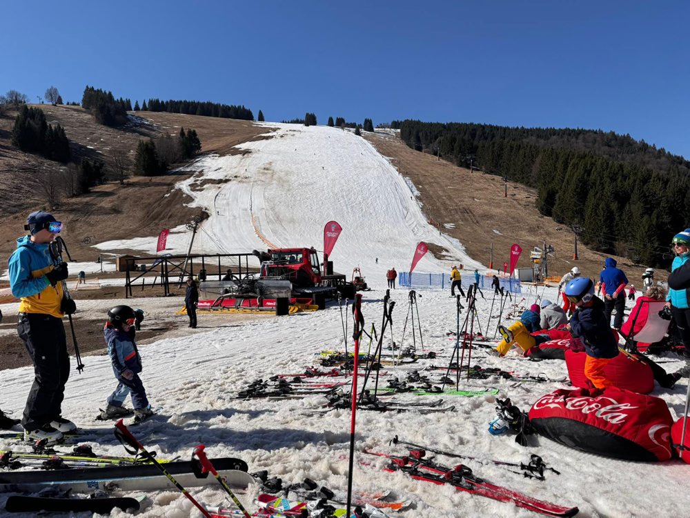 Lyžiarske stredisko Malinô Brdo sa počas víkendu lúči so zimnou sezónou