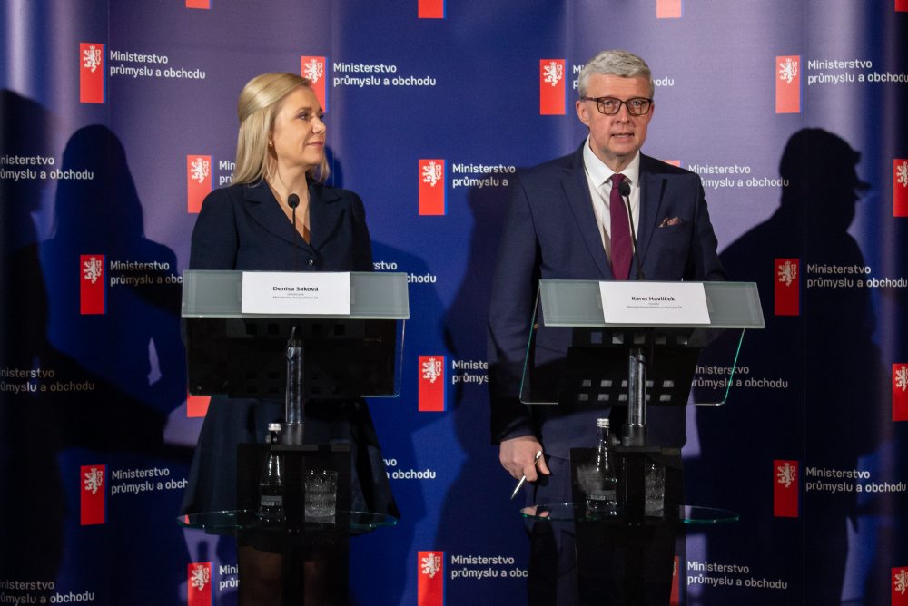 TK o možnosti reverzného toku ropy z Česka do SR