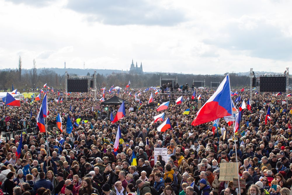 Zhromaždenie v Prahe proti krokom vlády a za budúcnosť Česka