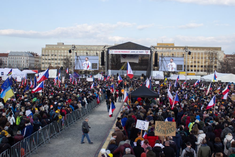Zhromaždenie v Prahe proti krokom vlády a za budúcnosť Česka