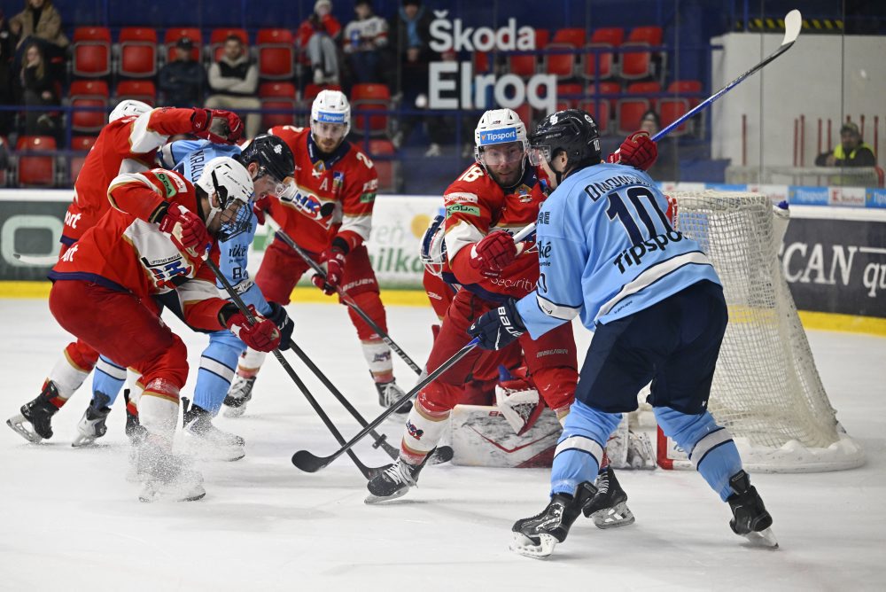HK 32 Liptovský Mikuláš - HC Slovan Bratislava 
