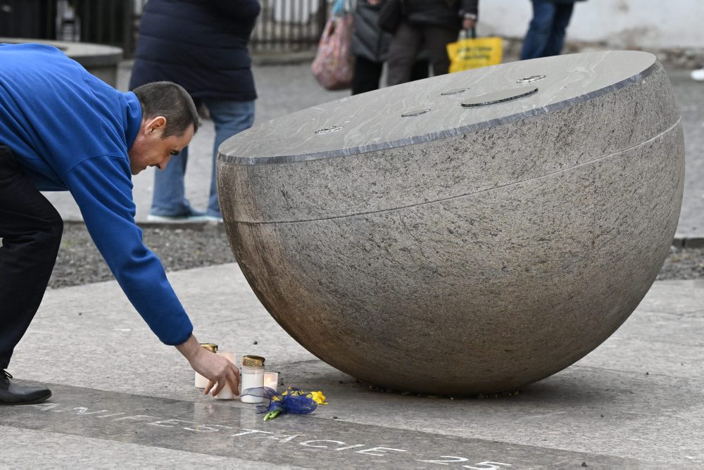 Spomienka na Sviečkovú manifestáciu z 25. marca 1988 v Bratislave    