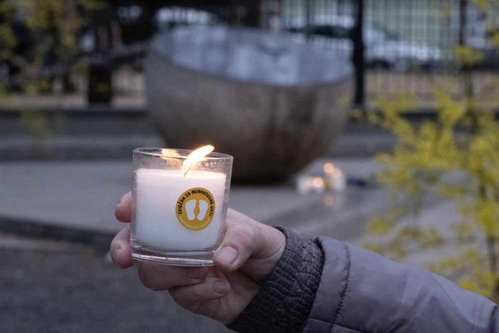 Spomienka na Sviečkovú manifestáciu z 25. marca 1988 v Bratislave    