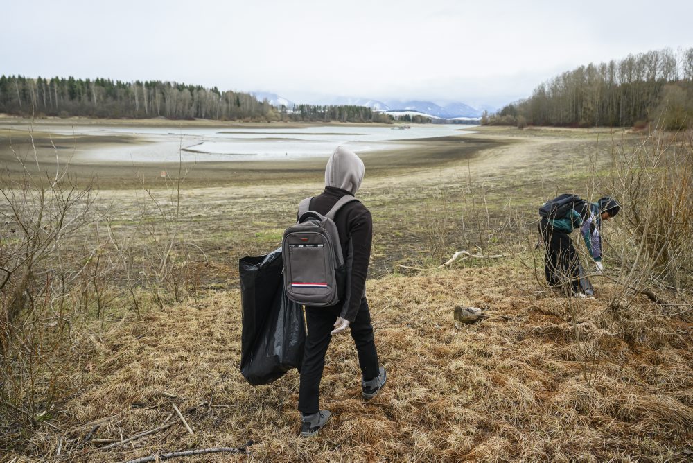 Zber odpadkov na dne priehrady Liptovská Mara