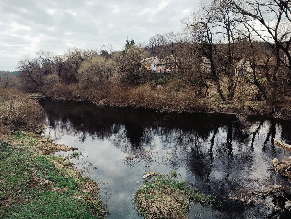 Enviro: Dobrovoľníci v sobotu čistia okolie rieky Slatina v Slatinke