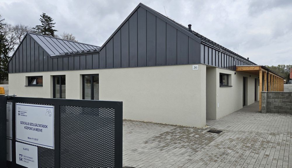 TTSK otvoril dva nové objekty podporovaného bývania - moderné bezbariérové bývanie rodinného typu