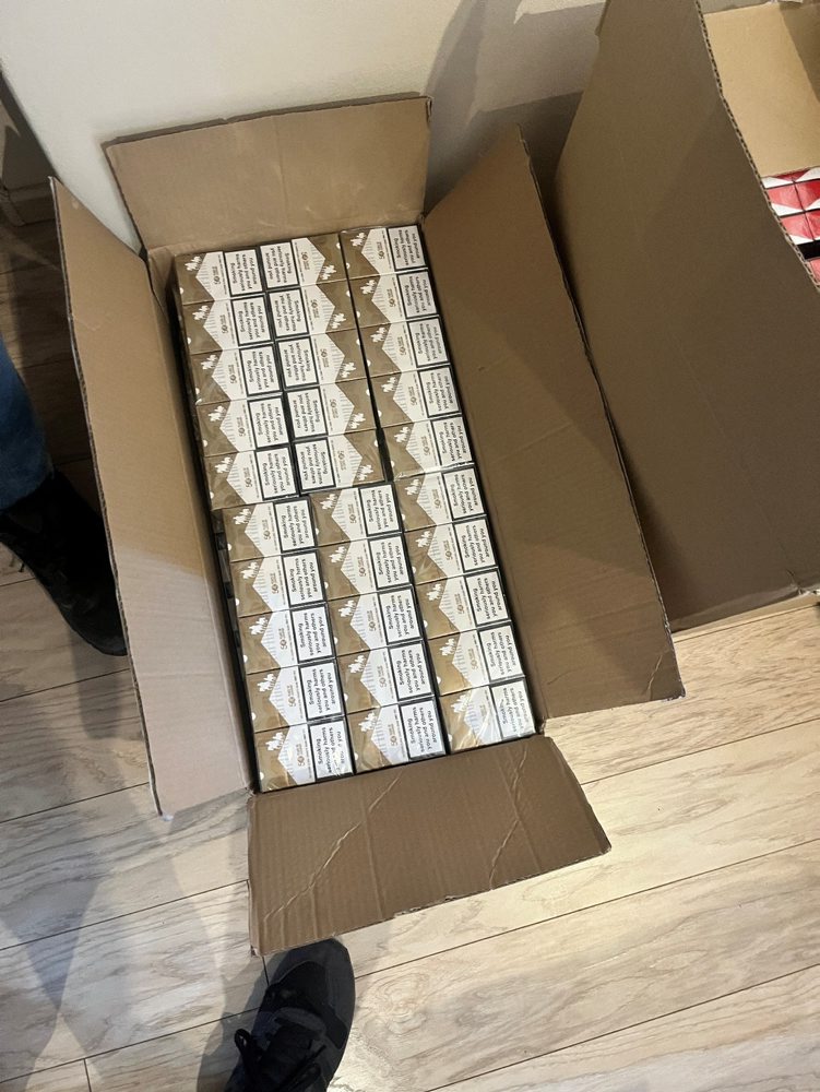 FS odhalila v Košiciach nelegálnu výrobu liehu a takmer 600.000 cigariet