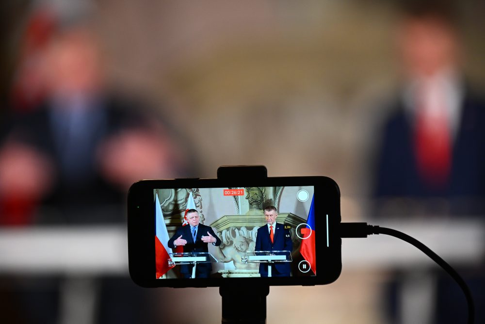 Spoločné zasadnutie vlád ČR a SR na zámku Nová Horka  