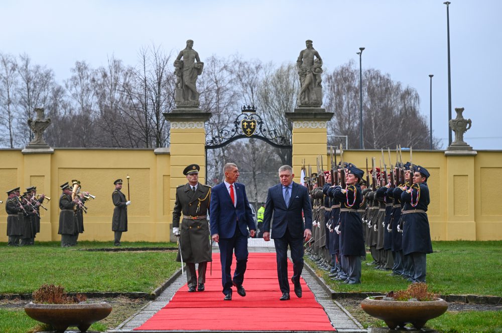 Spoločné zasadnutie vlád ČR a SR na zámku Nová Horka  
