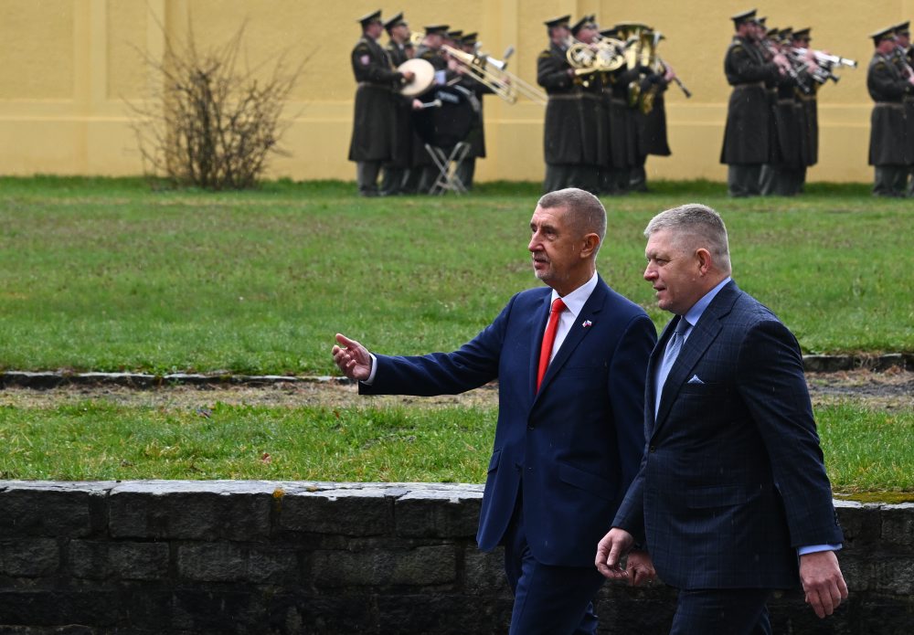 Spoločné zasadnutie vlád ČR a SR na zámku Nová Horka  