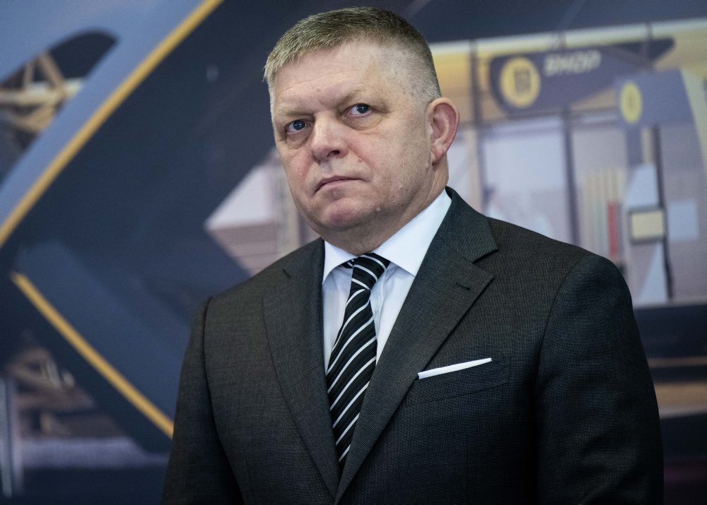 Premiér Robert Fico na návšteve v spoločnosti Slovnaft