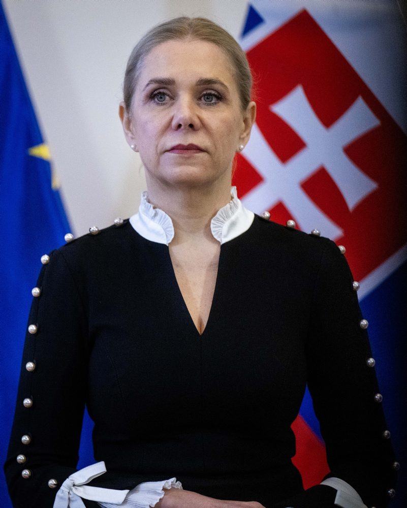 Premiér po 136. schôdze vlády SR: Stav ropnej núdze trvá, naftu však možno exportovať  