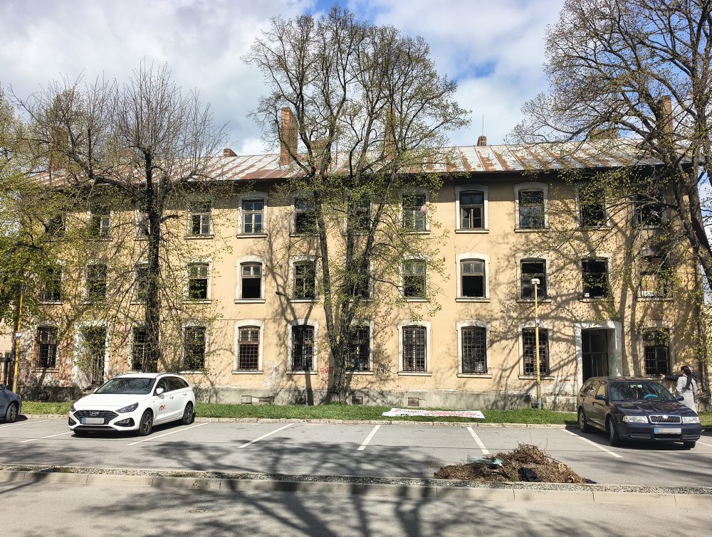 Košické Staré Mesto vyzýva štát na riešenie chátrajúcej budovy na Masarykovej