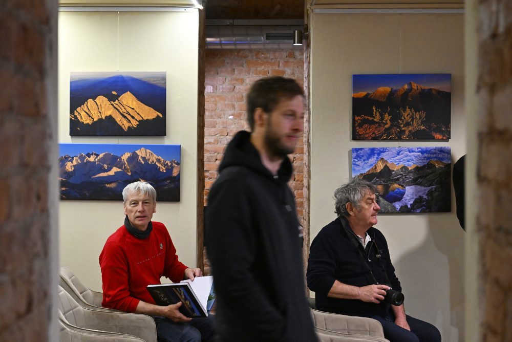 V Tatranskej galérii vystavuje fotografie Tatier dlhoročný redaktor TASR Milan Kapusta 